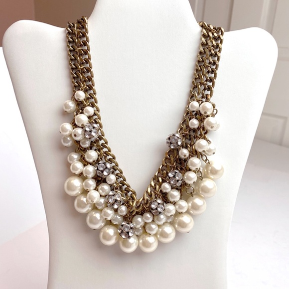 ANTHROPOLOGIE Diamonds & Pearls Necklace - Picture 4 of 4